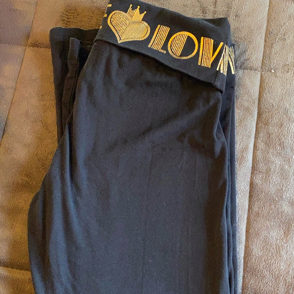 yoga pants
